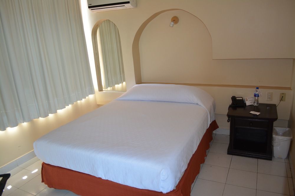 Hotel Del Parque Ciudad del Carmen Zewnętrze zdjęcie